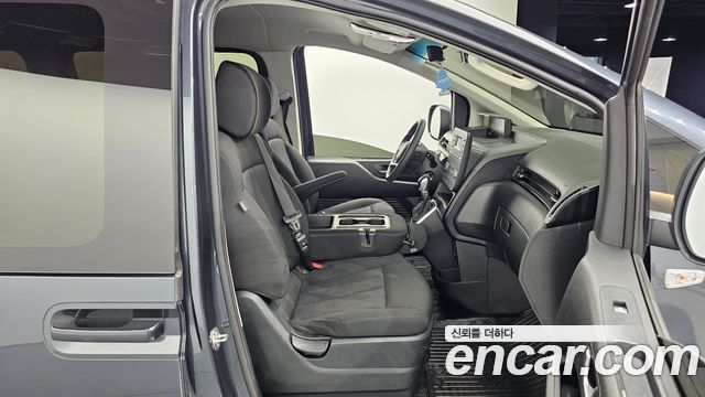 Hyundai Staria Tourer 11-Seater Smart 2023 — фото 11