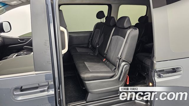 Hyundai Staria Tourer 11-Seater Smart 2023 — фото 12
