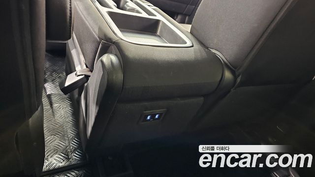 Hyundai Staria Tourer 11-Seater Smart 2023 — фото 19