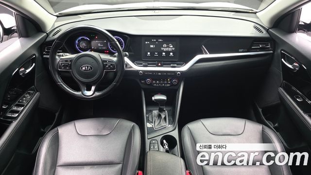 Kia Niro 1.6 HEV Prestige 2020 — фото 7