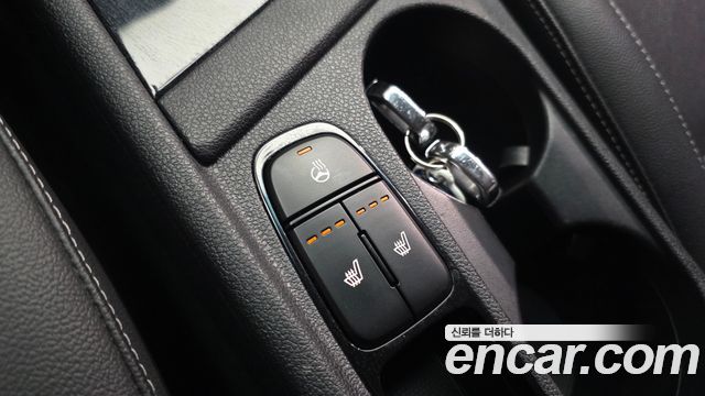 Kia Niro 1.6 HEV Prestige 2020 — фото 17