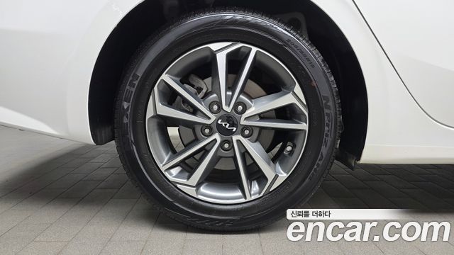 Kia K3 (II) 1.6 Prestige 2022 — фото 5
