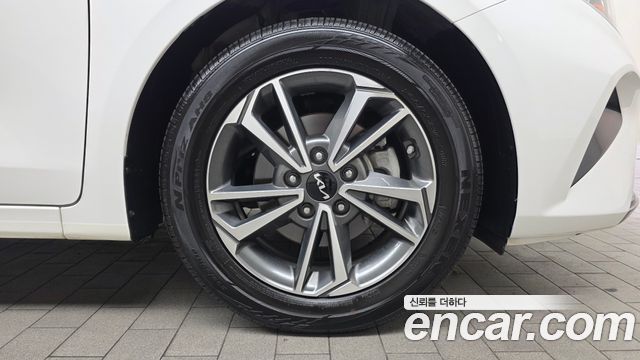Kia K3 (II) 1.6 Prestige 2022 — фото 21