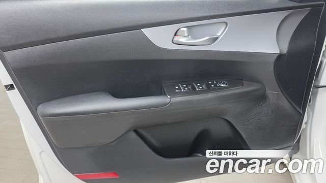 Kia K3 (II) 1.6 Prestige 2022 — фото 24