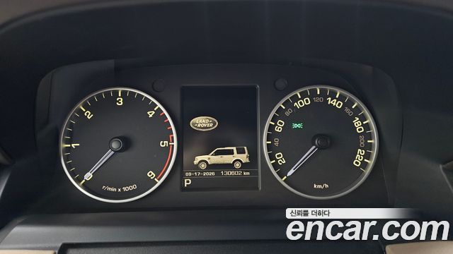 Land Rover Discovery 4 3.0 SDV6 SE 2016 — фото 8