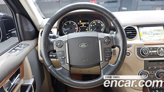 Land Rover Discovery 4 3.0 SDV6 SE 2016 — фото 16