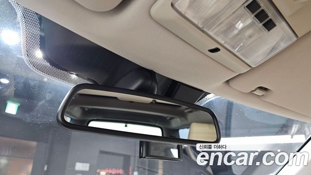 Land Rover Discovery 4 3.0 SDV6 SE 2016 — фото 19