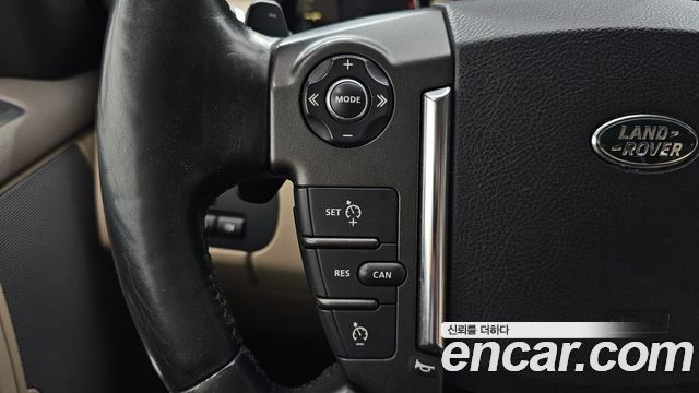 Land Rover Discovery 4 3.0 SDV6 SE 2016 — фото 20