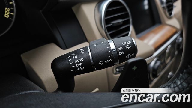 Land Rover Discovery 4 3.0 SDV6 SE 2016 — фото 34
