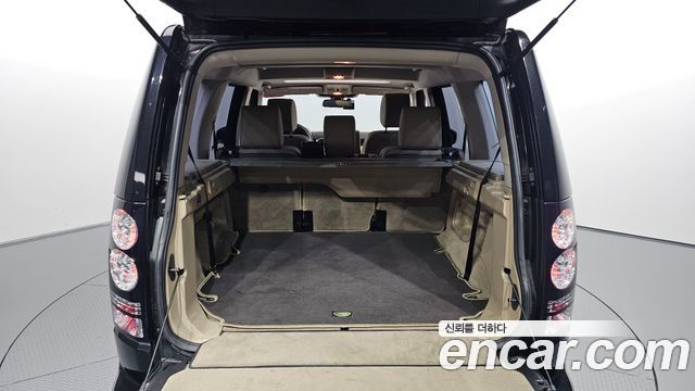Land Rover Discovery 4 3.0 SDV6 SE 2016 — фото 36