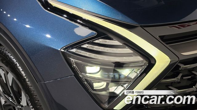 Kia Sportage (V) Gasoline 1.6 Turbo 4WD Signature Gravity 2023 — фото 28