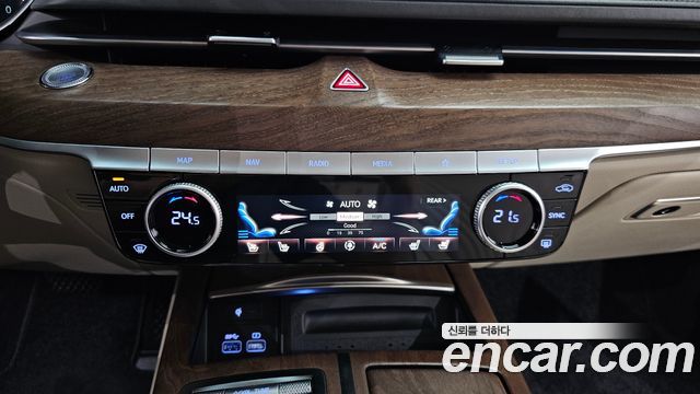 Genesis G80 (RG3) Gasoline 2.5 Turbo AWD 2022 — фото 20