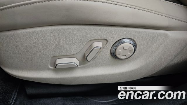 Genesis G80 (RG3) Gasoline 2.5 Turbo AWD 2022 — фото 32