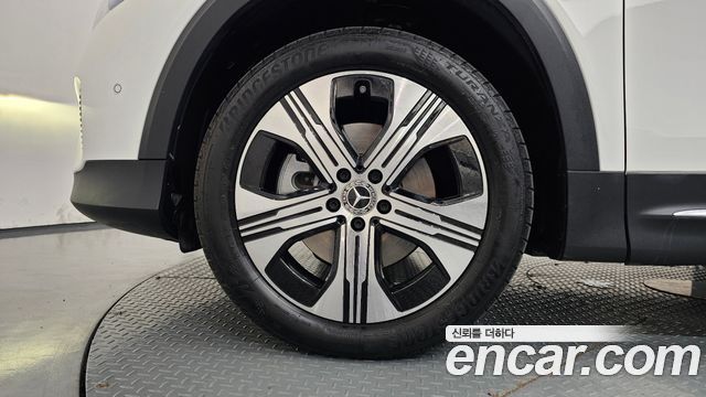 Mercedes-Benz EQB (X243) EQB300 4MATIC Progressive 2026 — фото 5