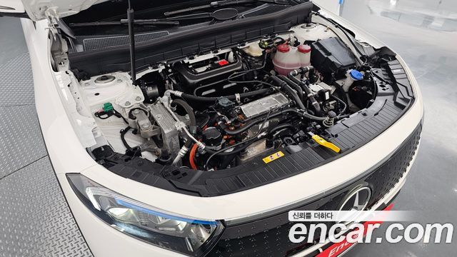 Mercedes-Benz EQB (X243) EQB300 4MATIC Progressive 2026 — фото 6