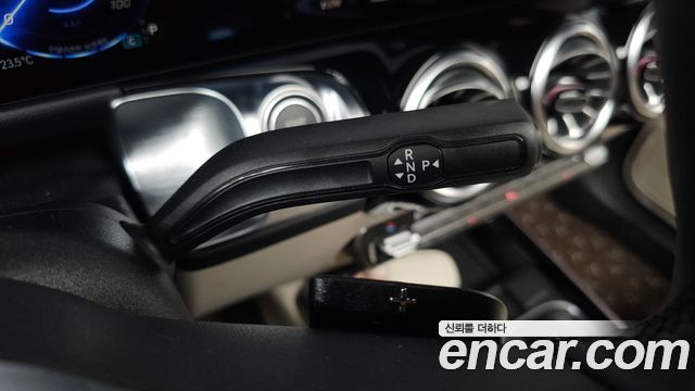 Mercedes-Benz EQB (X243) EQB300 4MATIC Progressive 2026 — фото 9