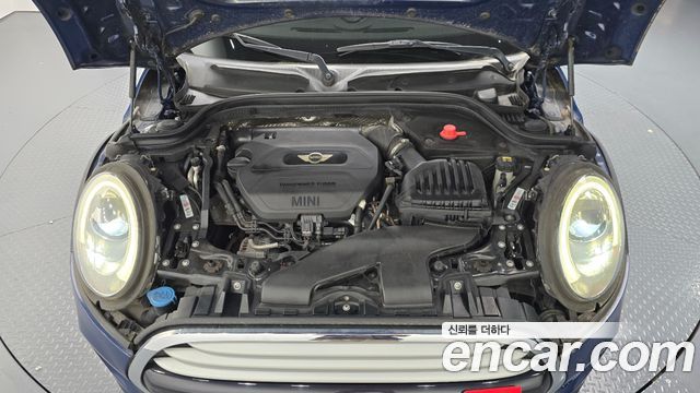 MINI Cooper D 5Door Mid 3rd 2015 — фото 6