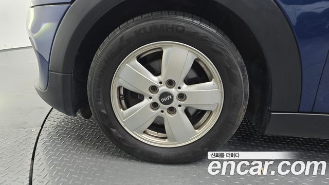 MINI Cooper D 5Door Mid 3rd 2015 — фото 21