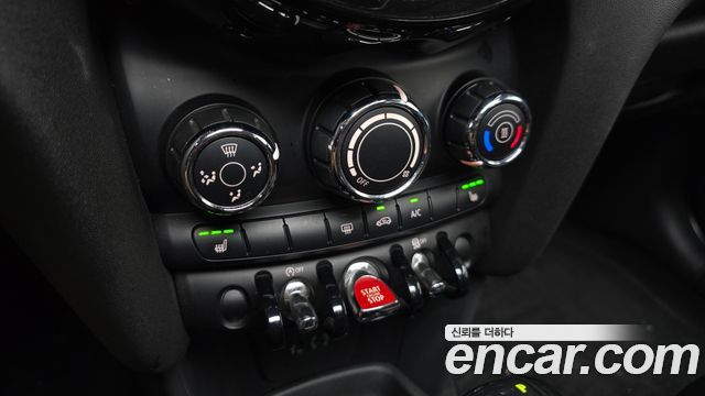 MINI Cooper D 5Door Mid 3rd 2015 — фото 27