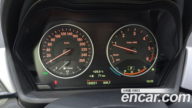 BMW X1 (F48) xDrive 20d 2016 — фото 8