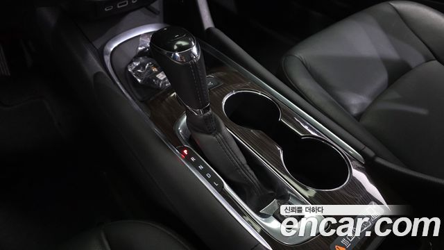 Chevrolet Malibu 2.0 Turbo Premier Special 2019 — фото 9