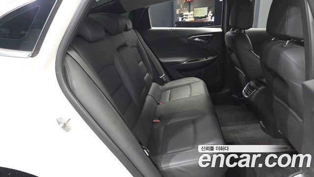Chevrolet Malibu 2.0 Turbo Premier Special 2019 — фото 12
