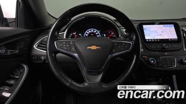 Chevrolet Malibu 2.0 Turbo Premier Special 2019 — фото 13