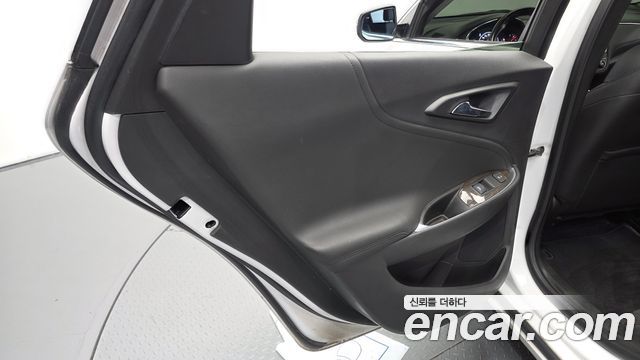 Chevrolet Malibu 2.0 Turbo Premier Special 2019 — фото 25