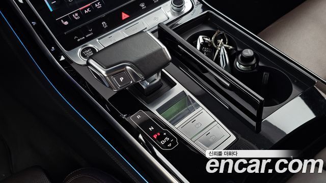 Audi A8 (D5) 55 TFSI Quattro LWB 2021 — фото 9