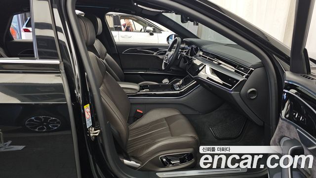 Audi A8 (D5) 55 TFSI Quattro LWB 2021 — фото 11