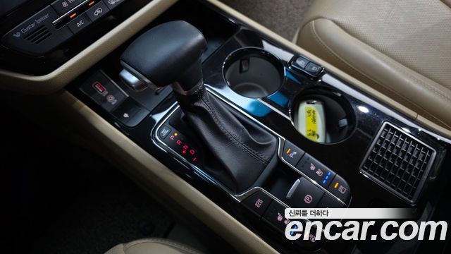 Kia Carnival Gasoline 9-Seater Hi-Limousine Noblesse Special 2019 — фото 9