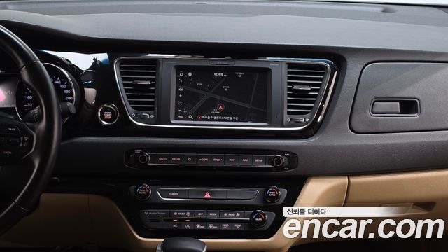 Kia Carnival Gasoline 9-Seater Hi-Limousine Noblesse Special 2019 — фото 14