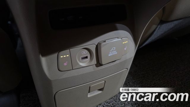 Kia Carnival Gasoline 9-Seater Hi-Limousine Noblesse Special 2019 — фото 16