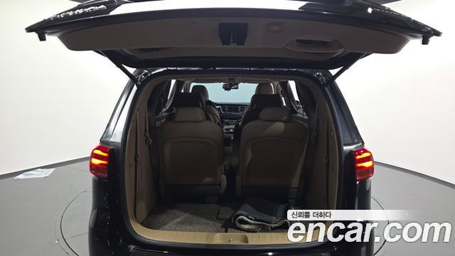 Kia Carnival Gasoline 9-Seater Hi-Limousine Noblesse Special 2019 — фото 20