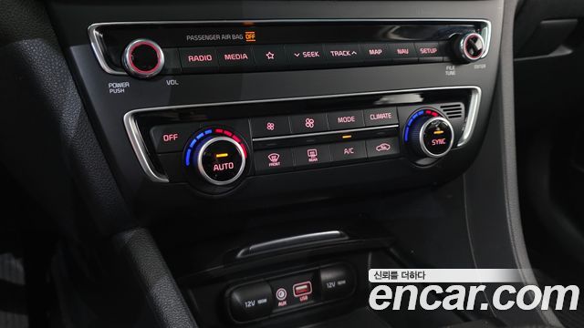 Kia K5 (II) 2.0 Prestige 2020 — фото 20