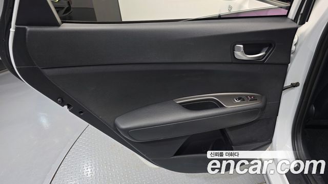 Kia K5 (II) 2.0 Prestige 2020 — фото 25