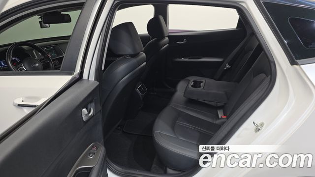Kia K5 (II) 2.0 Prestige 2020 — фото 26