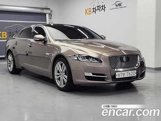 Jaguar XJ 3.0 SC AWD Portfolio LWB X351 2017 — фото 4