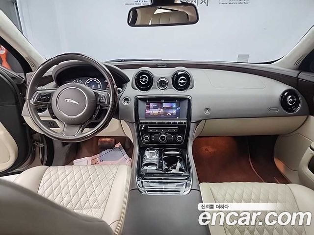 Jaguar XJ 3.0 SC AWD Portfolio LWB X351 2017 — фото 7