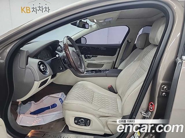 Jaguar XJ 3.0 SC AWD Portfolio LWB X351 2017 — фото 15