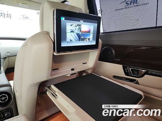 Jaguar XJ 3.0 SC AWD Portfolio LWB X351 2017 — фото 19