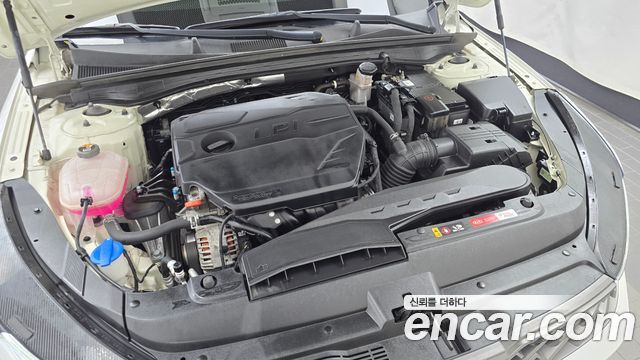 Kia K5 (III) 2.0 LPI Prestige 2021 — фото 6