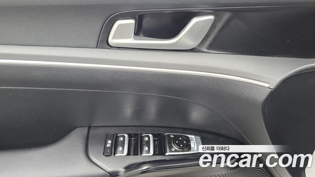 Kia K5 (III) 2.0 LPI Prestige 2021 — фото 23