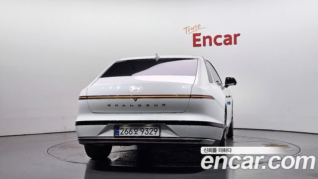 Hyundai Grandeur Hybrid (GN7) Exclusive 2023 — фото 4