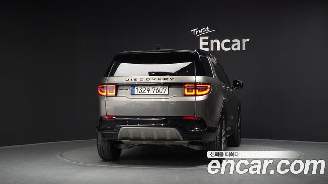 Land Rover Discovery Sport (II) P250 Dynamic SE 2024 — фото 4