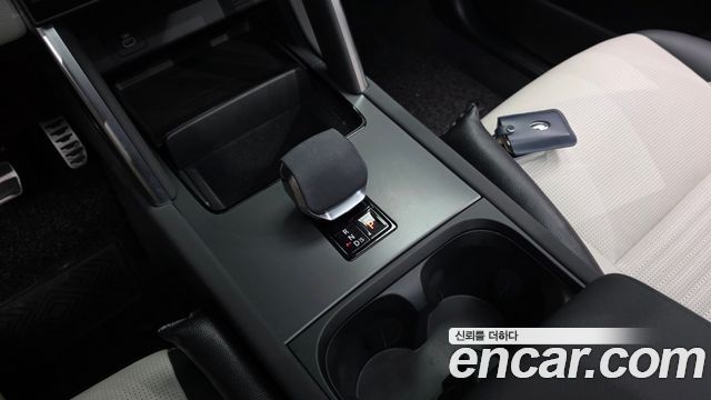Land Rover Discovery Sport (II) P250 Dynamic SE 2024 — фото 9