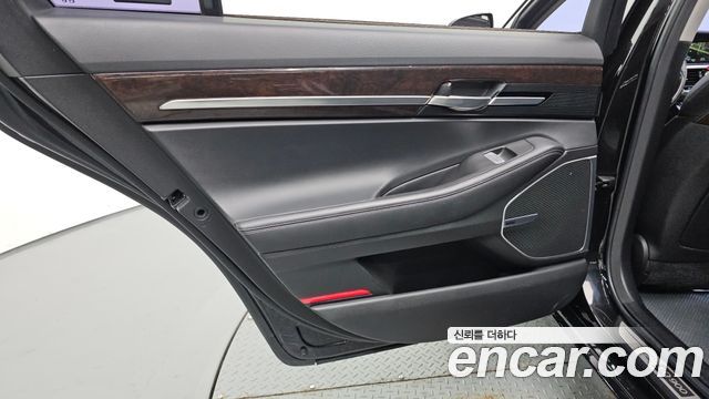 Genesis EQ900 3.8 GDI AWD Luxury 2018 — фото 25
