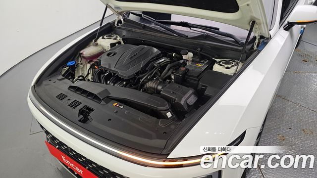 Hyundai Grandeur (GN7) 2,5 Gasoline 2WD Exclusive 2023 — фото 6