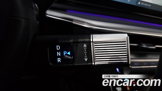 Hyundai Grandeur (GN7) 2,5 Gasoline 2WD Exclusive 2023 — фото 9