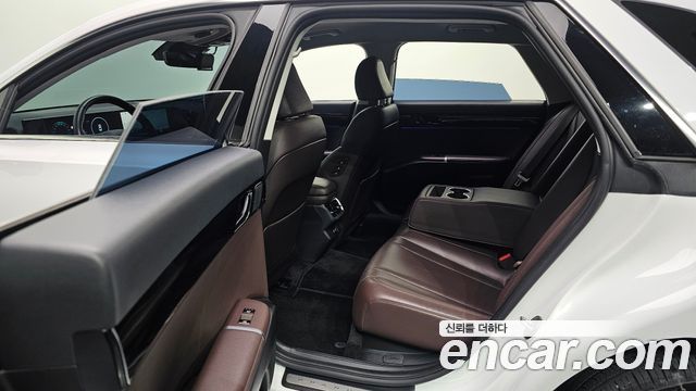 Hyundai Grandeur (GN7) 2,5 Gasoline 2WD Exclusive 2023 — фото 12